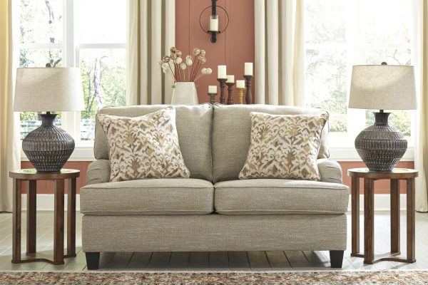 ALMANZA LOVESEAT