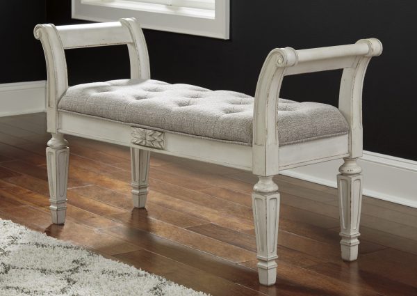REALYN ACCENT BENCH