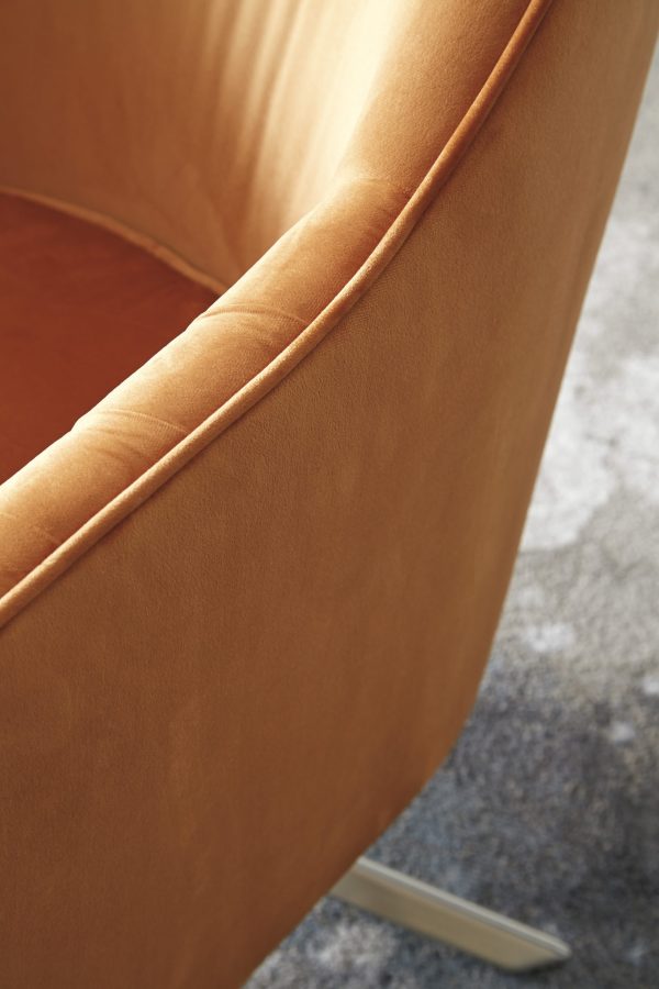 HANGAR ACCENT CHAIR Rust - Image 3