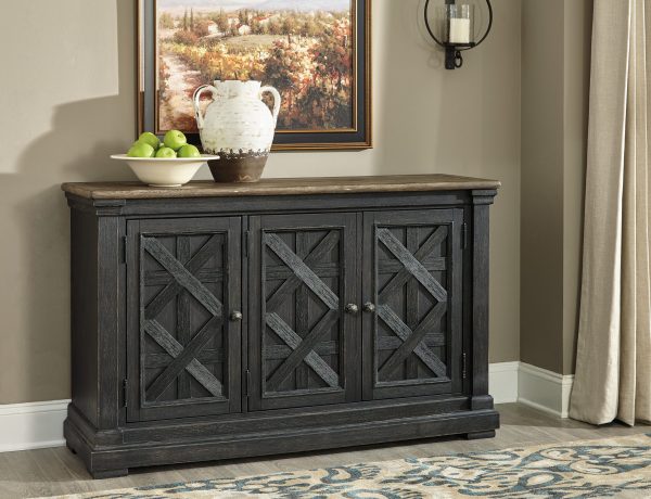 TYLER CREEK DINING ROOM SERVER