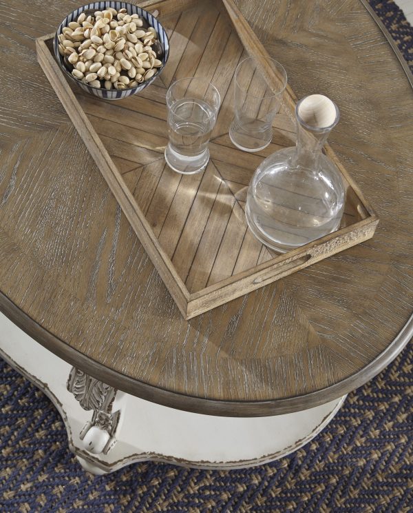 REALYN OVAL COCKTAIL TABLE - Image 3