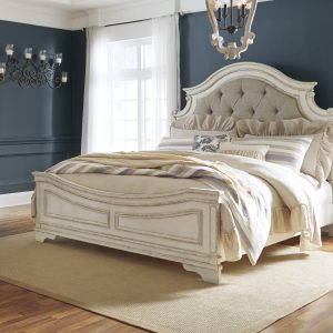 Realyn Queen Upholstered Panel Bed