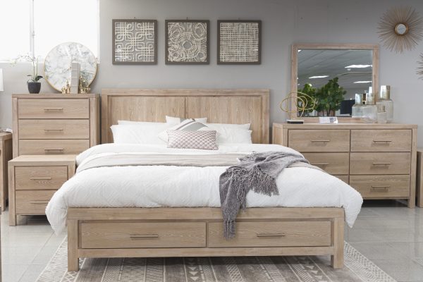 Yalinton Queen Panel Bed - Image 5
