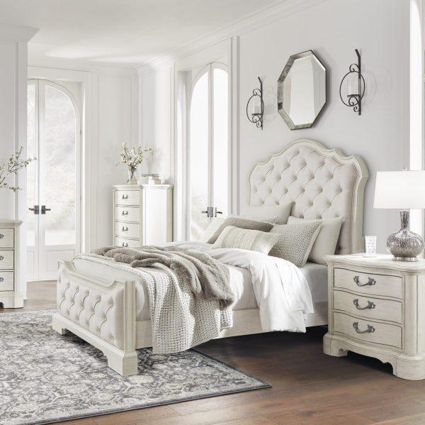 Arlendyne Queen Upholstered Panel Bed