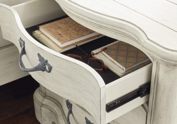 ARLENDYNE THREE DRW NIGHT STAND - Image 4