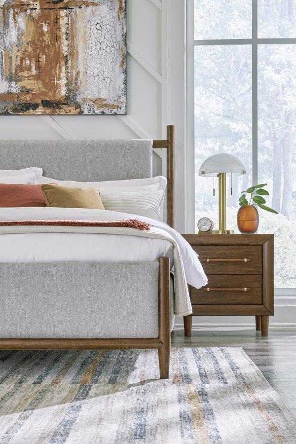 Lyncott Queen Upholstered Bed - Image 2