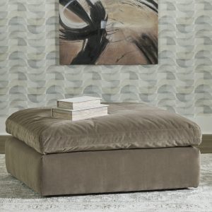 SOPHIE OVER/S ACCENT OTTOMAN Cocoa