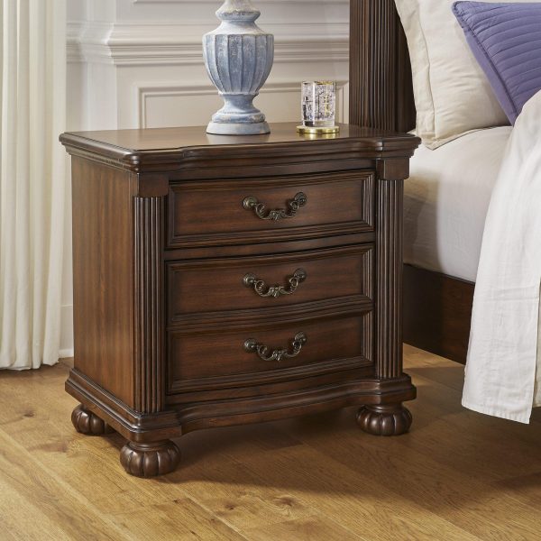 LAVINTON THREE DRW NIGHT STAND