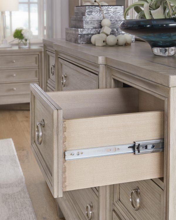 JORLAINA DRESSER - Image 6