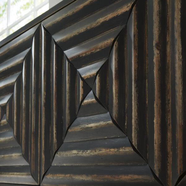 FAIR RIDGE ACCENT CABINET Distressed Blacl - Image 4