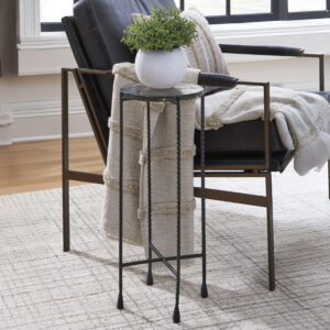 NEWGOREN ACCENT TABLE Clear/Black