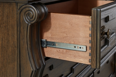 MAYLEE FIVE DRW CHEST